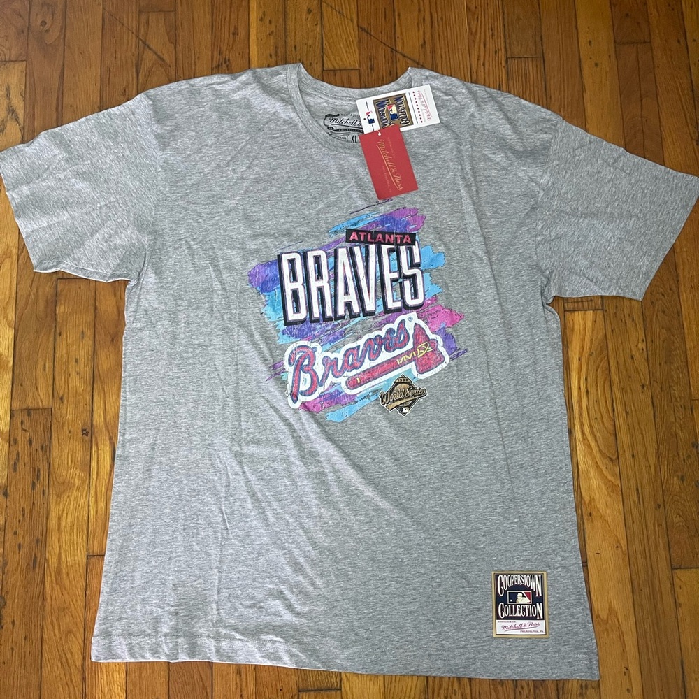 Mitchell & Ness Gray Short Sleeve Tee